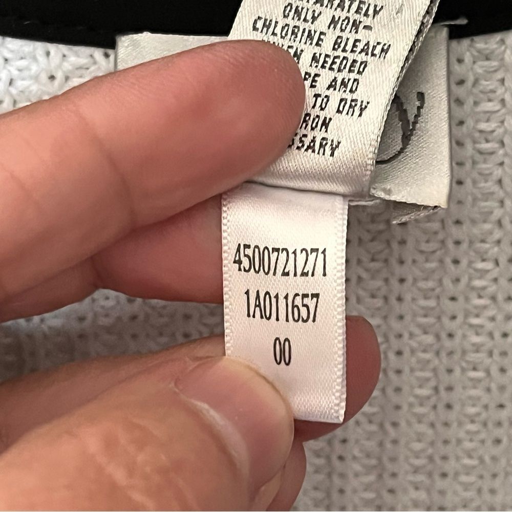 Zenergy by Chico's White Ribbed Pullover Sweater with Black Collar Size 1/MEDIUM - Picture 9 of 9